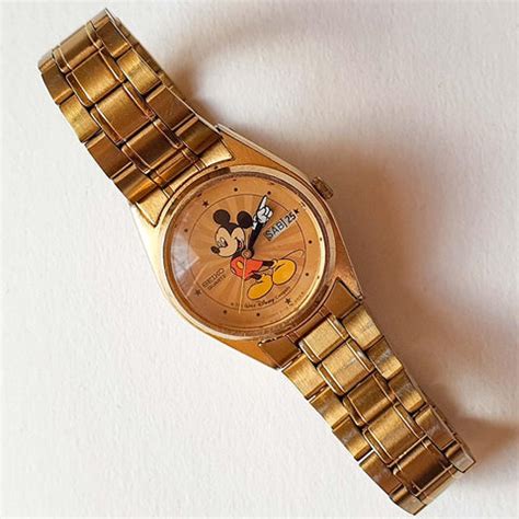 15 Most Expensive Mickey Mouse Watches .